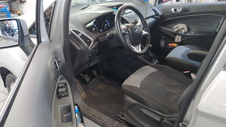 Ford EcoSport 2015 года, 178 341 км - вид 5