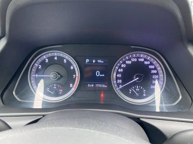 Hyundai Sonata 2020 года, 177 107 км - вид 9