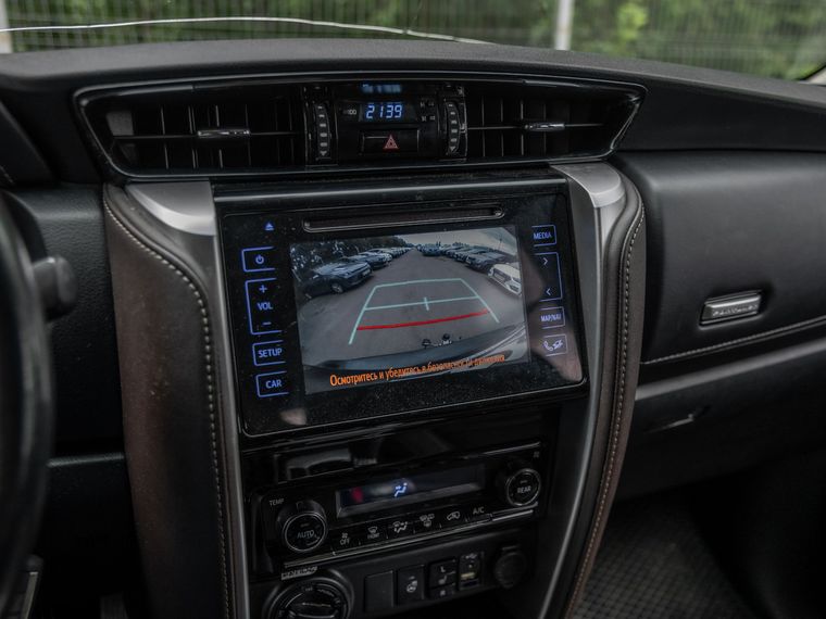 Toyota Fortuner 2018 года, 193 237 км - вид 9