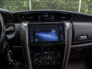 Toyota Fortuner 2018 года, 193 237 км - вид 8