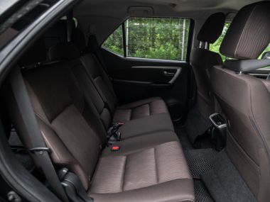 Toyota Fortuner 2018 года, 193 237 км - вид 15