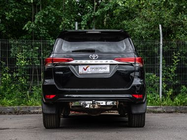 Toyota Fortuner 2018 года, 193 237 км - вид 4