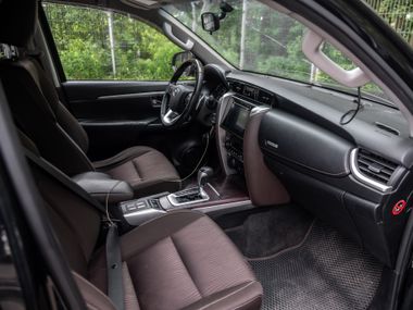 Toyota Fortuner 2018 года, 193 237 км - вид 16