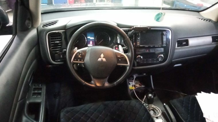 Mitsubishi Outlander 2012 года, 210 299 км - вид 5