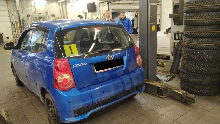 KIA Picanto 2010 года, 69 063 км - вид 4