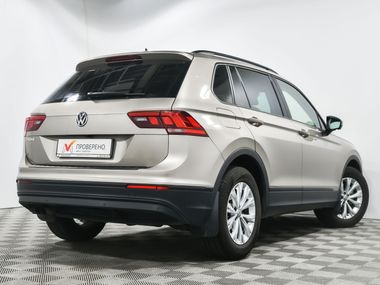 Volkswagen Tiguan 2020 года, 143 345 км - вид 5