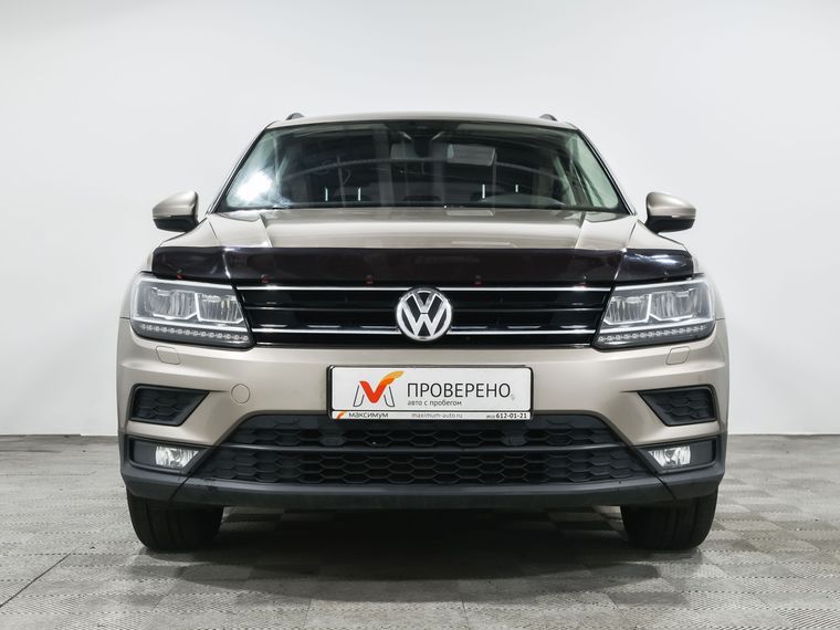 Volkswagen Tiguan 2020 года, 143 345 км - вид 3