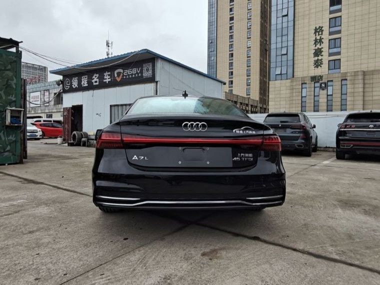 Audi A7L 2024 года, 1 164 км - вид 6