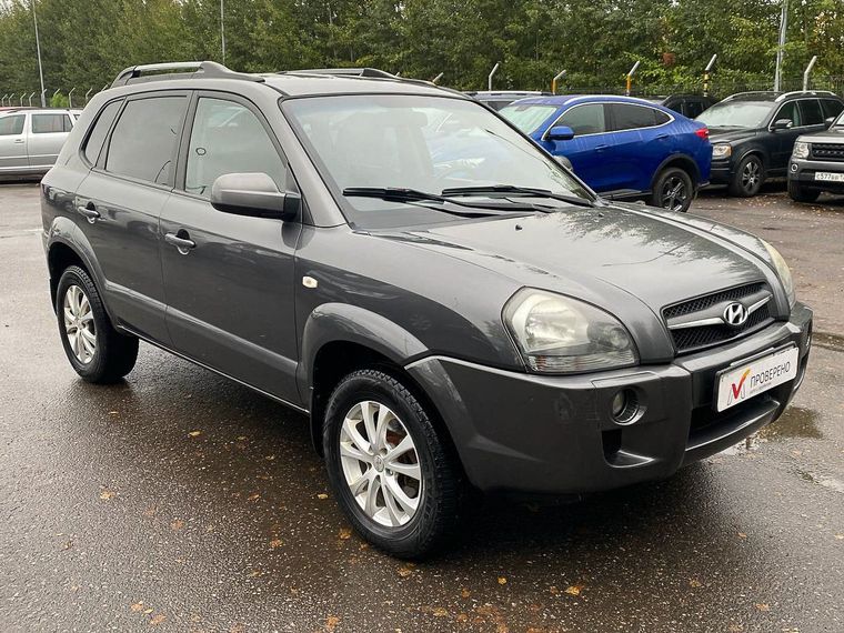 Hyundai Tucson 2008 года, 147 995 км - вид 3