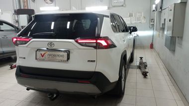 Toyota RAV4 2022 года, 60 383 км - вид 3