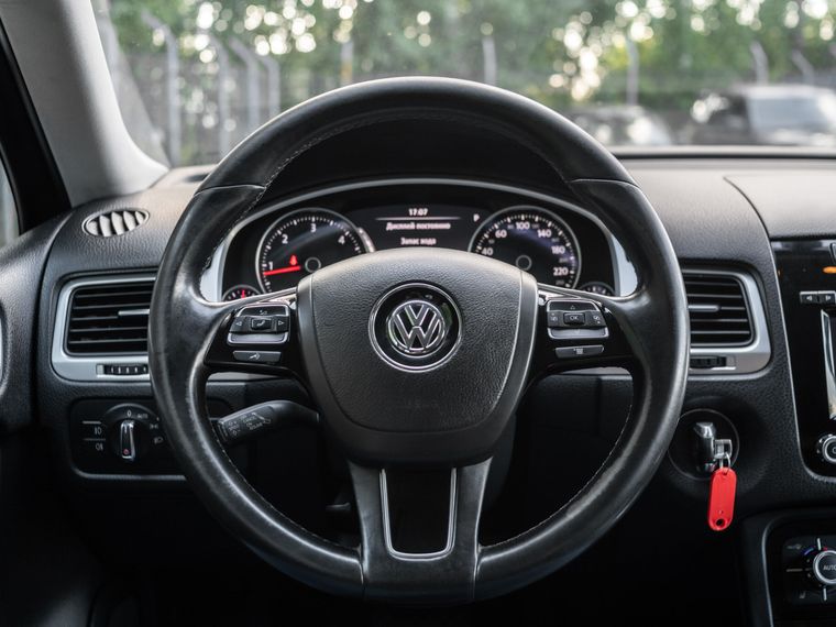 Volkswagen Touareg 2012 года, 289 000 км - вид 7