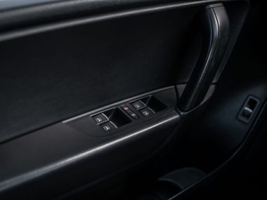 Volkswagen Touareg 2012 года, 289 000 км - вид 11