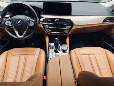 BMW 5 серия 2020 года, 80 855 км - вид 8