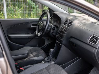 Volkswagen Polo 2018 года, 71 826 км - вид 14