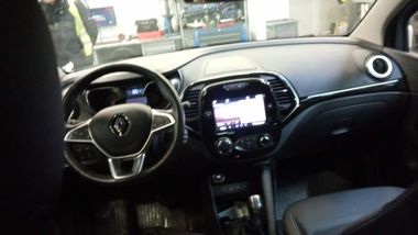 Renault Kaptur 2021 года, 35 327 км - вид 5