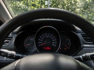 KIA Rio 2013 года, 148 497 км - вид 5