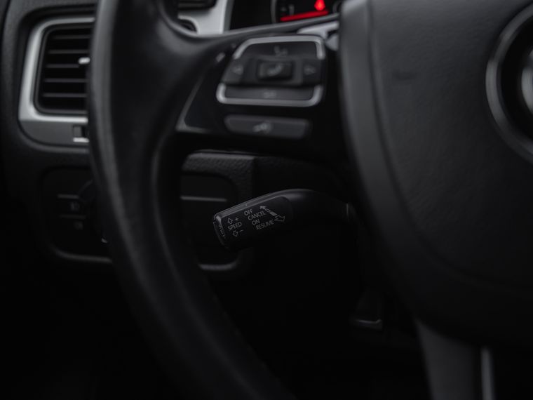 Volkswagen Touareg 2014 года, 291 371 км - вид 6