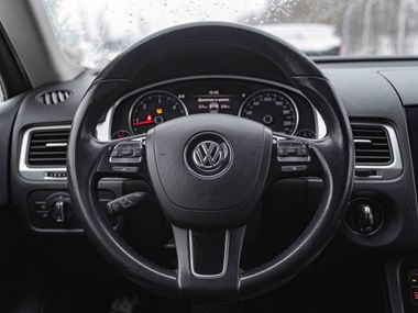 Volkswagen Touareg 2014 года, 291 371 км - вид 7