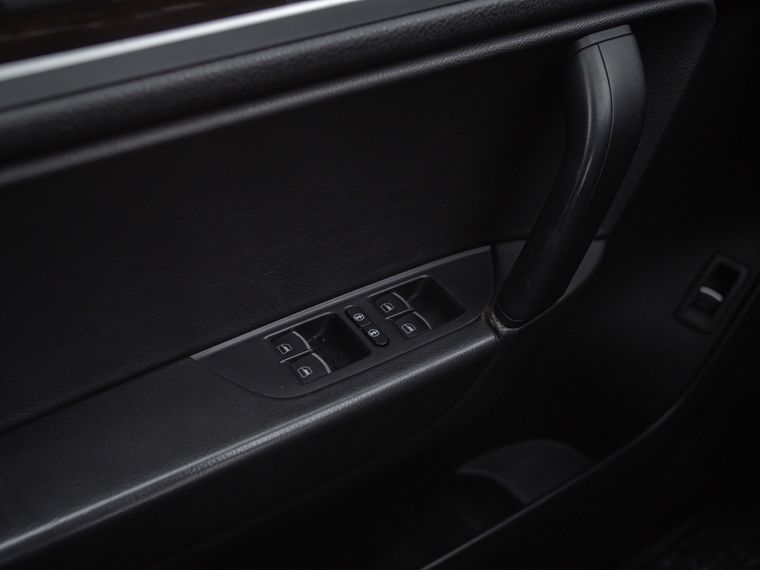 Volkswagen Touareg 2014 года, 291 371 км - вид 11