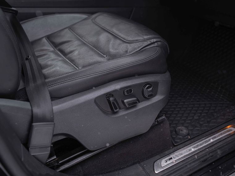 Volkswagen Touareg 2014 года, 291 371 км - вид 17