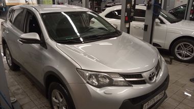 Toyota RAV4 2013 года, 244 971 км - вид 3