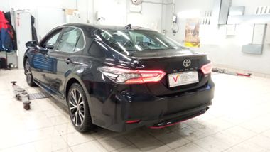 Toyota Camry 2020 года, 58 646 км - вид 3