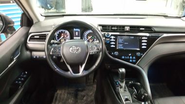 Toyota Camry 2020 года, 58 646 км - вид 5