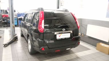 Nissan X-Trail 2011 года, 136 182 км - вид 5