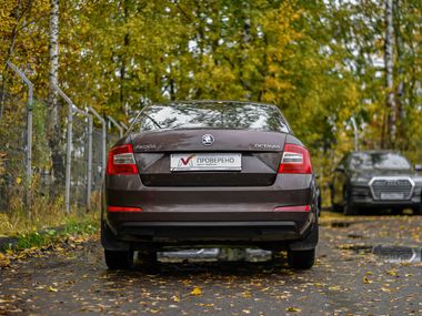 Skoda Octavia 2014 года, 240 000 км - вид 4