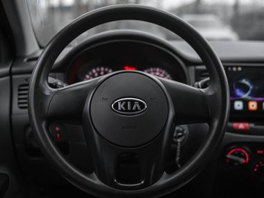 Kia Rio 2011 года, 98 000 км - вид 6