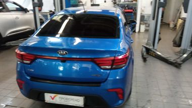 KIA Rio 2018 года, 95 083 км - вид 4