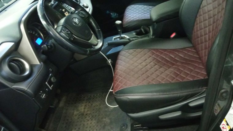 Toyota RAV4 2013 года, 107 134 км - вид 4
