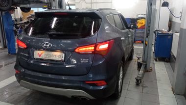 Hyundai Santa Fe 2017 года, 154 999 км - вид 3