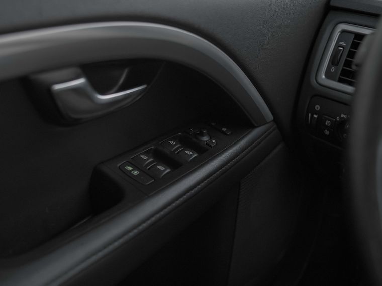 Volvo XC70 2013 года, 299 573 км - вид 10