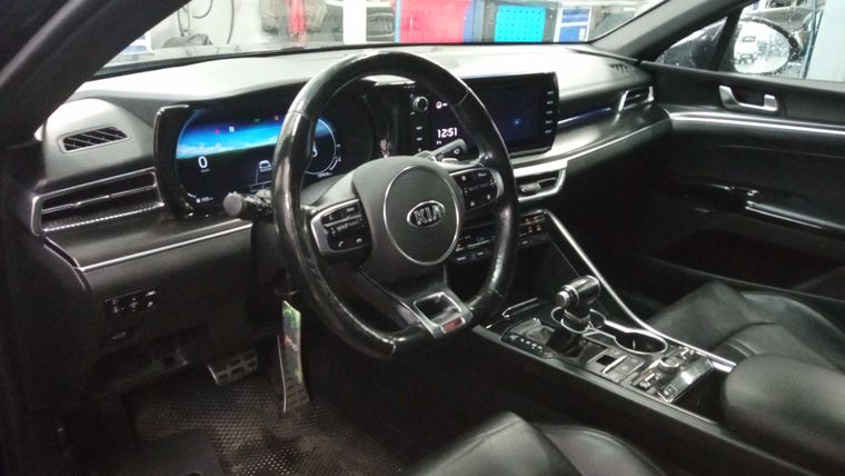 KIA K5 2020 года, 137 510 км - вид 5
