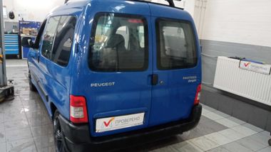 Peugeot Partner 2010 года, 170 911 км - вид 4