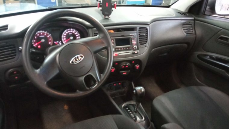 KIA Rio 2011 года, 160 000 км - вид 5