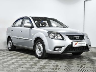 KIA Rio 2011 года, 160 000 км - вид 3