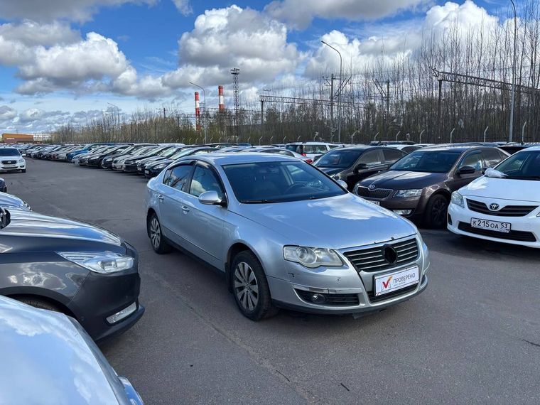 Volkswagen Passat 2008 года, 255 003 км - вид 3