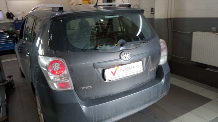 Toyota Verso 2012 года, 97 989 км - вид 4