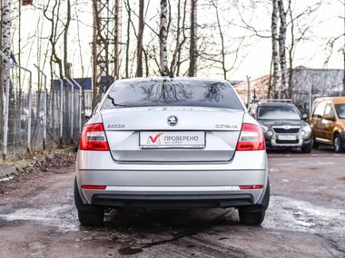 Skoda Octavia 2018 года, 106 070 км - вид 4