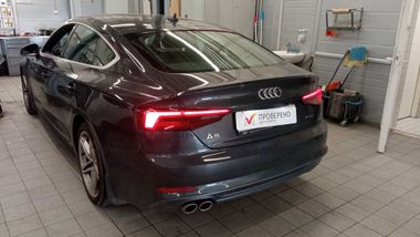 Audi A5 2019 года, 55 000 км - вид 4