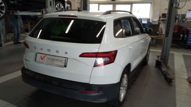 Skoda Karoq 2020 года, 122 310 км - вид 3