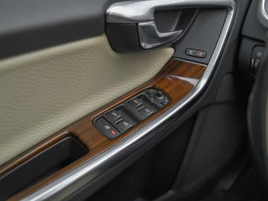 Volvo S60 2012 года, 214 179 км - вид 10