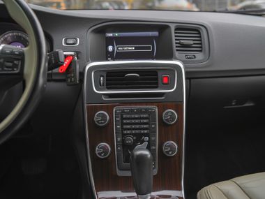 Volvo S60 2012 года, 214 179 км - вид 8