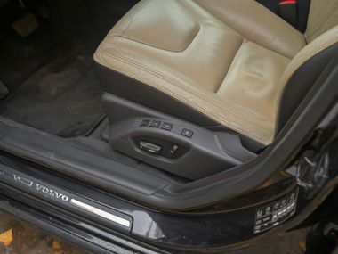 Volvo S60 2012 года, 214 179 км - вид 12