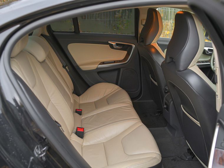 Volvo S60 2012 года, 214 179 км - вид 13