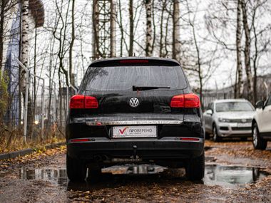 Volkswagen Tiguan 2011 года, 198 242 км - вид 4