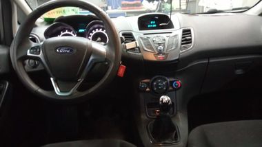 Ford Fiesta 2018 года, 120 244 км - вид 5