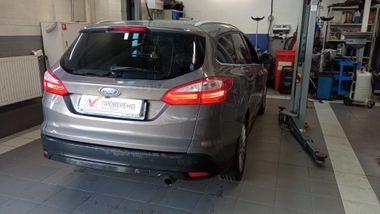 Ford Focus 2012 года, 127 859 км - вид 3